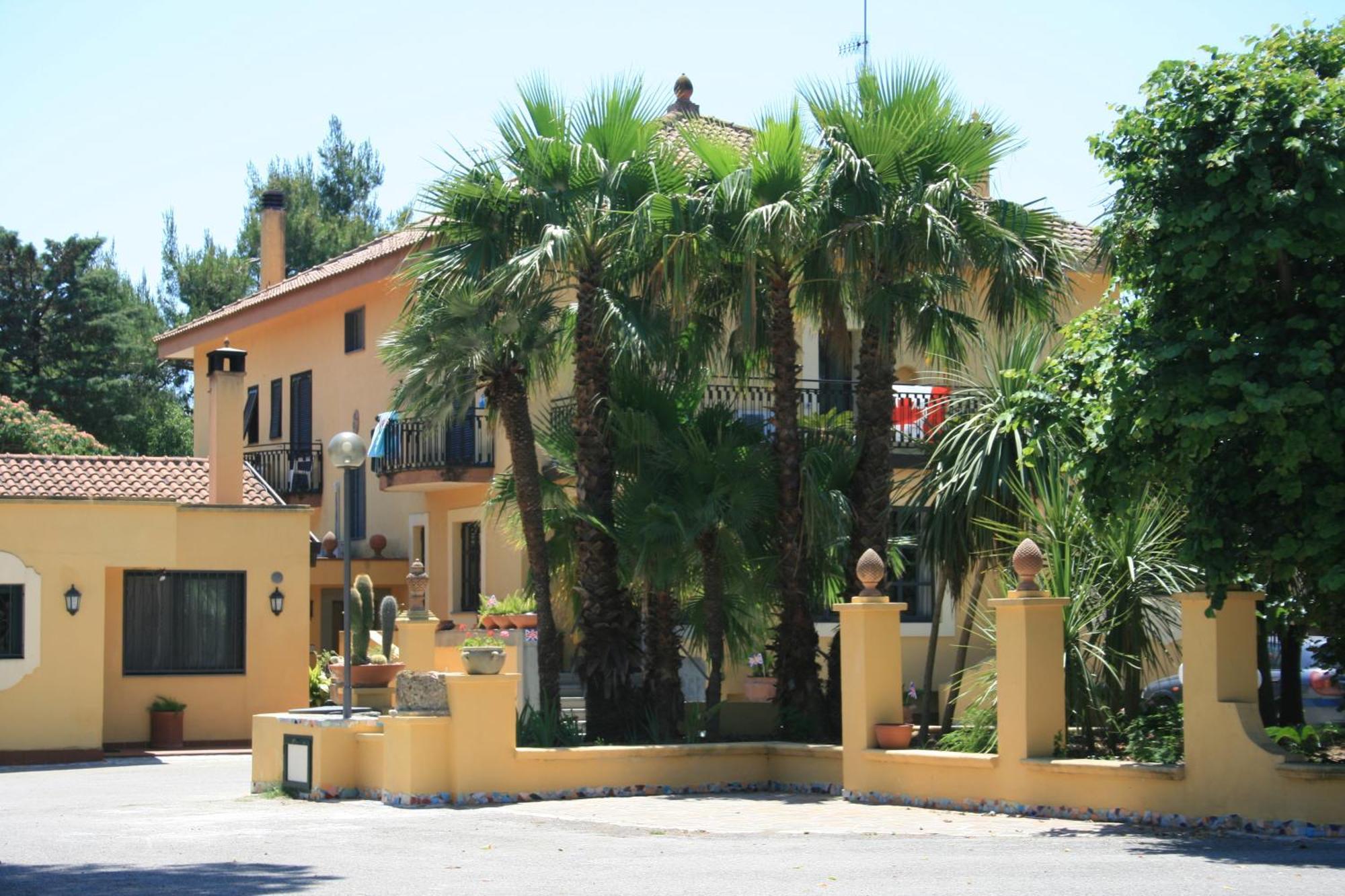 Hotel Villa Rita Paestum Exterior photo